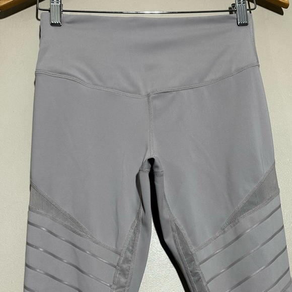 Zella || Street Style High Waist Leggings Gray color Bird Moto Style Sz S - Picture 4 of 9